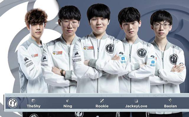 他们在防守 他们在防守