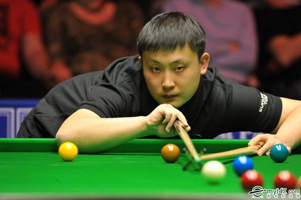 藉此保持头 藉此保持头