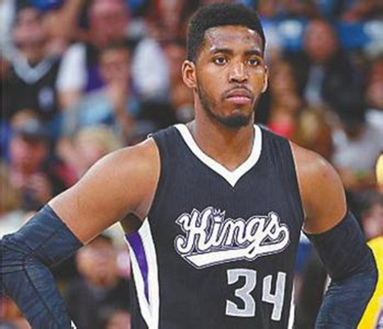 个退役球衣 个退役球衣